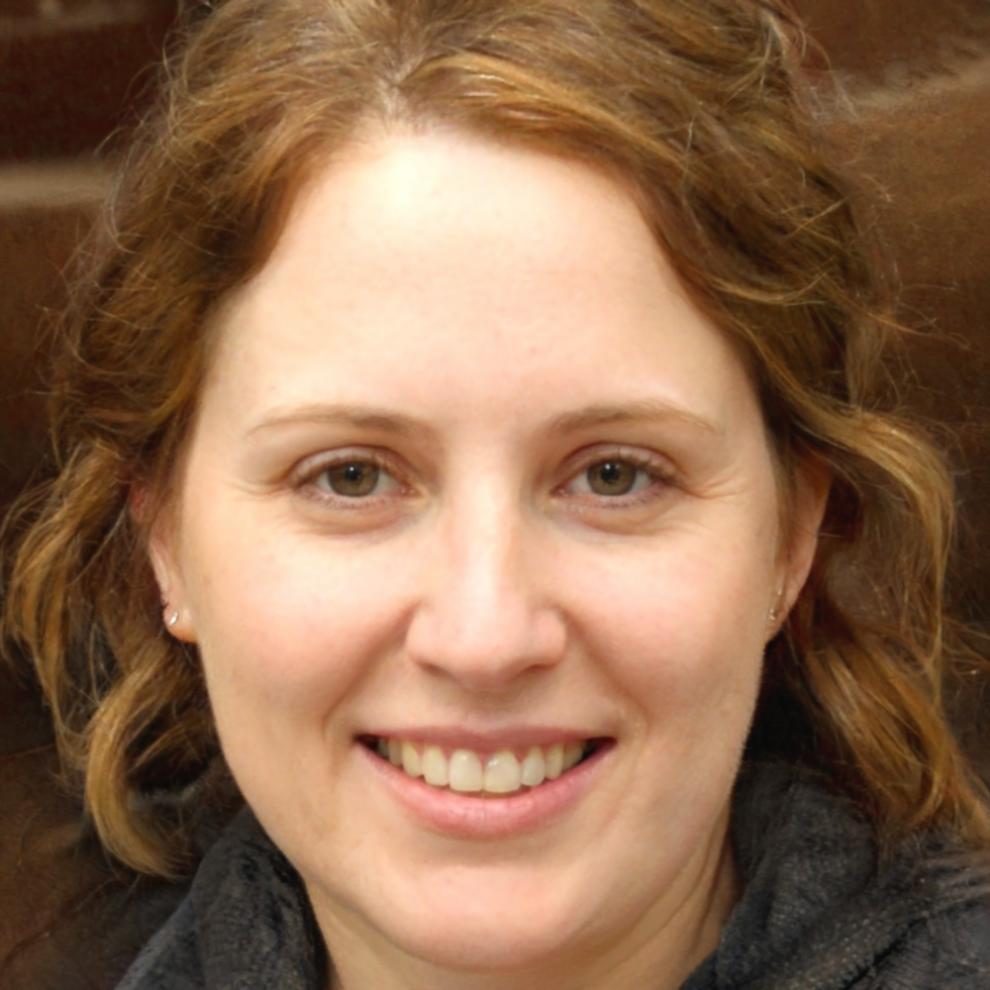 Lena Baumann, Leiterin Produktentwicklung bei elarifynova